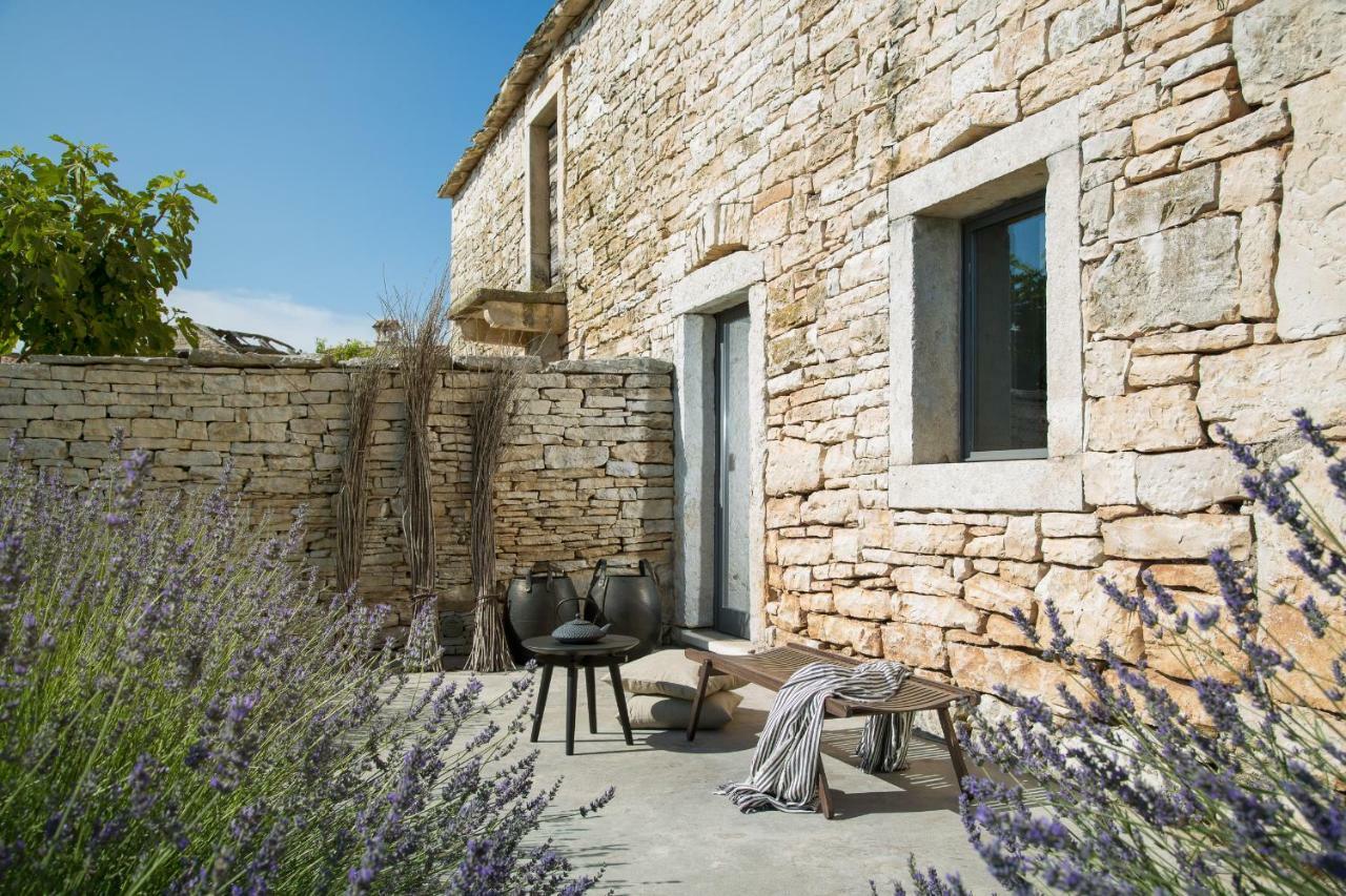 Br Villas By Rent Istria Radetići Екстериор снимка